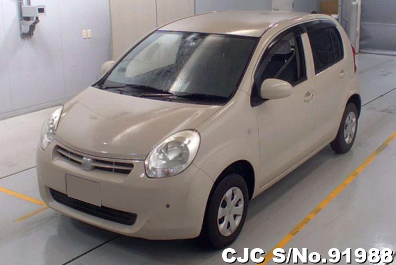 Toyota passo 2012